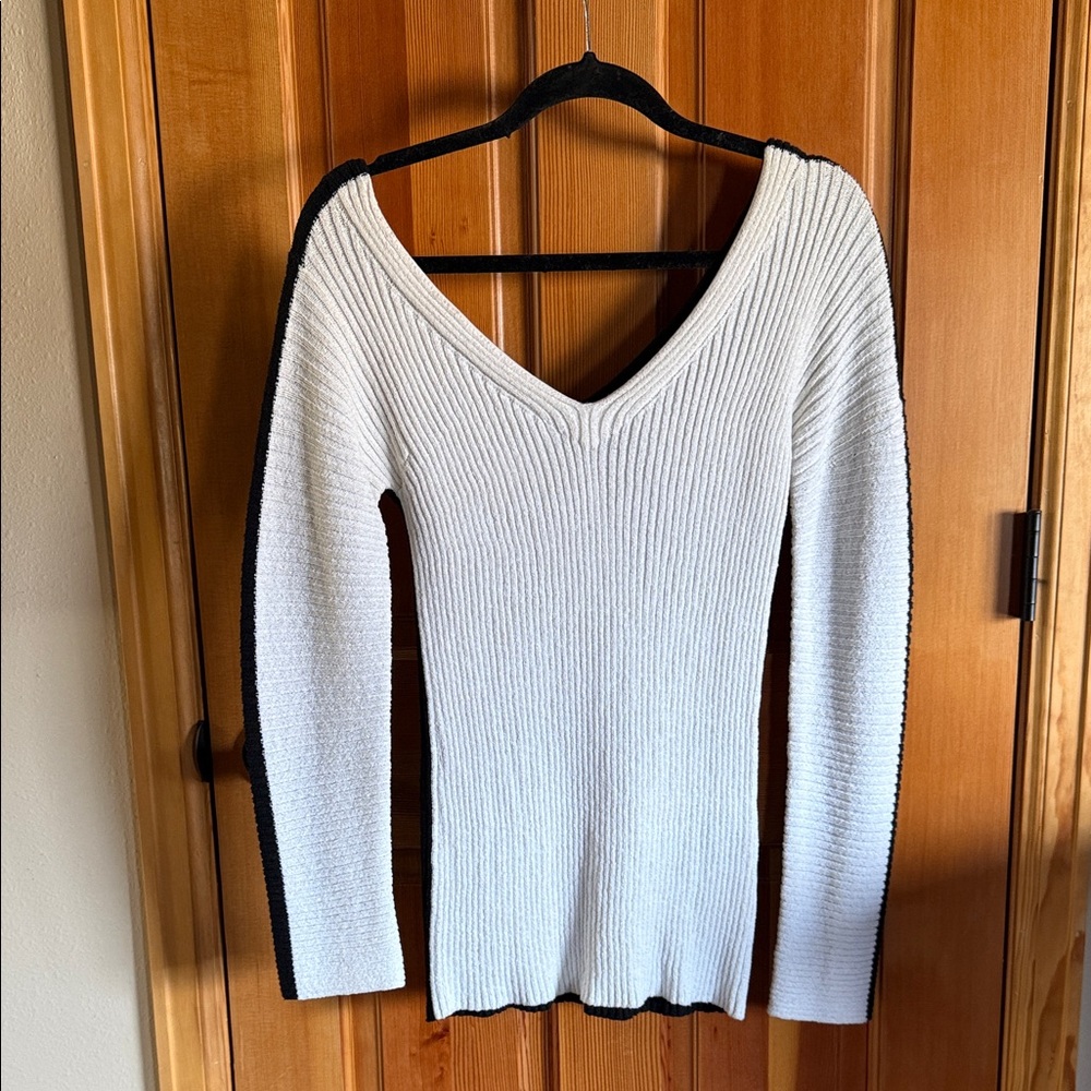 rag & bone White and Black V-Neck Sweater